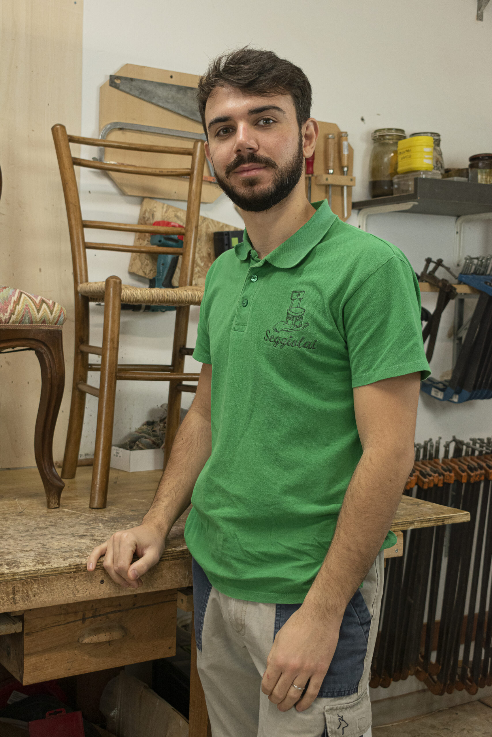 Mikel, Co-fondatore Seggiolai